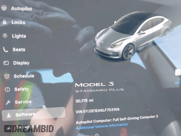 2020 Tesla Model 3 Standard Range Plus z VIN 5YJ3E1EA6LF703159, wystawiony jako IAAI lot #42099718 z przebiegiem 30 175 mil mil oraz . Historia ofert i sprzedaży dostępna na DreamBid. Obrazek 7.