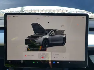 2022 Tesla Model Y Performance z VIN 7SAYGDEF2NF490794, wystawiony jako IAAI lot #42218742 z przebiegiem 41 402 mil mil oraz . Historia ofert i sprzedaży dostępna na DreamBid. Obrazek 18.