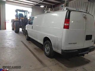 2017 GMC Savana Cargo Van with VIN 1GTW7AFG9H1150162, listed as a IAAI auction lot 41601460 with 112,453 mi miles. Bid and sale history available at carsss.com. Image 3.
