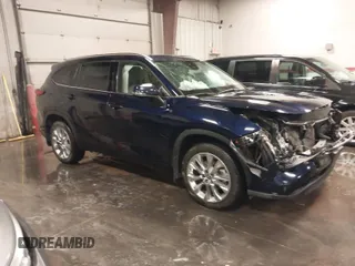 2022 Toyota Highlander Limited z VIN 5TDDZRBH1NS214465, wystawiony jako IAAI lot #41214255 z przebiegiem 32 084 mil mil oraz . Historia ofert i sprzedaży dostępna na DreamBid. Obrazek 1.