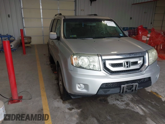 2011 Honda Pilot EX with VIN 5FNYF3H44BB022324, listed as a IAAI auction lot 42199376 with 277,735 mi miles and . Bid and sale history available at carsss.com. Image 1.
