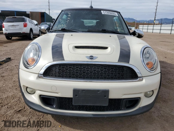 2012 MINI Convertible S z VIN WMWZP3C58CT250629, wystawiony jako Copart lot #57265655 z przebiegiem 99 216 mil mil oraz Szkoda całkowita • Salvage title. Historia ofert i sprzedaży dostępna na DreamBid. Obrazek 5.