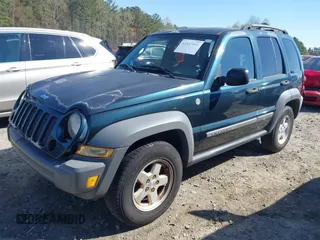 2005 Jeep Liberty Sport with VIN 1J4GL48K05W584675, listed as a IAAI auction lot 41867491 with 112,882 mi miles. Bid and sale history available at carsss.com. Image 2.