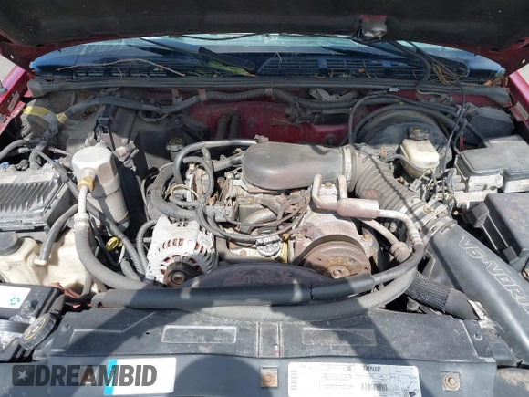 1998 GMC Jimmy SLT with VIN 1GKDT13W1W2521468, listed as a IAAI auction lot 41819921 with 161,931 mi miles. Bid and sale history available at carsss.com. Image 10.