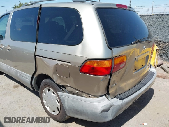 2000 Toyota Sienna LE with VIN 4T3ZF13C9YU201789, listed as a IAAI auction lot 42641248 with 180,781 mi miles and . Bid and sale history available at DreamBid. Image 6.