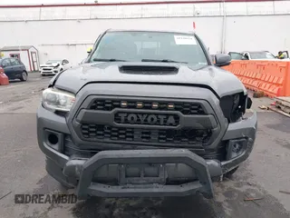 2017 Toyota Tacoma SR5 with VIN 3TMBZ5DN6HM006640, listed as a IAAI auction lot 41330924 with 173,593 mi miles and . Bid and sale history available at DreamBid. Image 13.