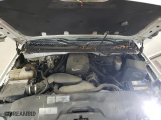2002 Chevrolet Silverado 1500 LS with VIN 1GCEK19T62E209512, listed as a Copart auction lot 49700255 with 204,230 mi miles and Salvage Title. Bid and sale history available at carsss.com. Image 13.