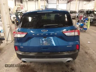 2022 Ford Escape SE z VIN 1FMCU9G69NUB98928, wystawiony jako IAAI lot #41074945 z przebiegiem 8 479 mil mil oraz . Historia ofert i sprzedaży dostępna na DreamBid. Obrazek 16.