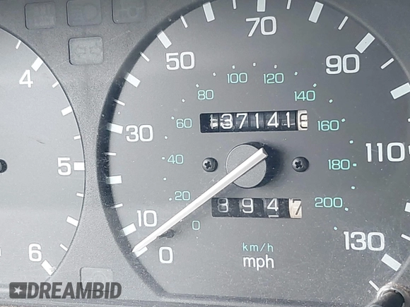 1994 Land Rover Discovery SD z VIN SALJY1247RA097510, wystawiony jako IAAI lot #42343474 z przebiegiem 137 141 mil mil oraz . Historia ofert i sprzedaży dostępna na DreamBid. Obrazek 15.