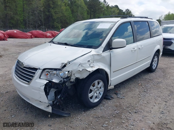 2010 Chrysler Town & Country Touring Plus with VIN 2A4RR8DX6AR320413, listed as a IAAI auction lot 41891566 with 184,935 mi miles. Bid and sale history available at carsss.com. Image 17.
