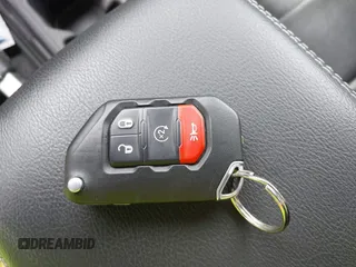 2021 Jeep Gladiator Overland с VIN 1C6HJTFG7ML620006, выставлен на аукционе IAAI как лот 41875269 с пробегом 22 655 миль миль и . История ставок и продаж доступна на DreamBid. Изображение 11.