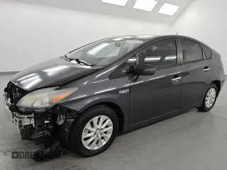 2013 Toyota Prius with VIN JTDKN3DP3D3032786, listed as a Copart auction lot 56362285 with 48,740 mi miles and Clean Title. Bid and sale history available at DreamBid. Image 1.