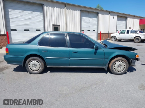 1993 Honda Accord LX with VIN 1HGCB7553PA066813, listed as a IAAI auction lot 41958935 with 454,394 mi miles. Bid and sale history available at carsss.com. Image 13.
