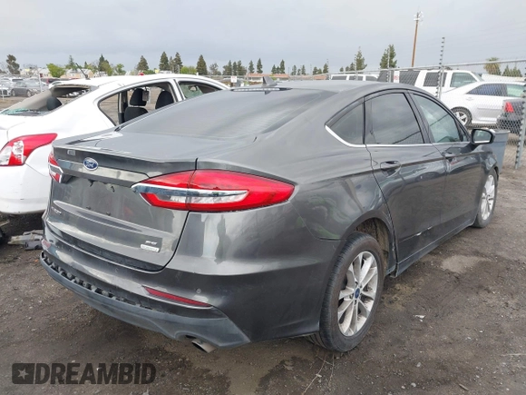 2019 Ford Fusion SE with VIN 3FA6P0HD3KR284679, listed as a IAAI auction lot 41925937 with 67,058 mi miles. Bid and sale history available at carsss.com. Image 4.