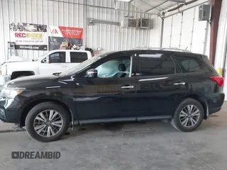 2018 Nissan Pathfinder SL with VIN 5N1DR2MN4JC646162, listed as a IAAI auction lot 40469653 with 190,216 mi miles and . Bid and sale history available at DreamBid. Image 14.