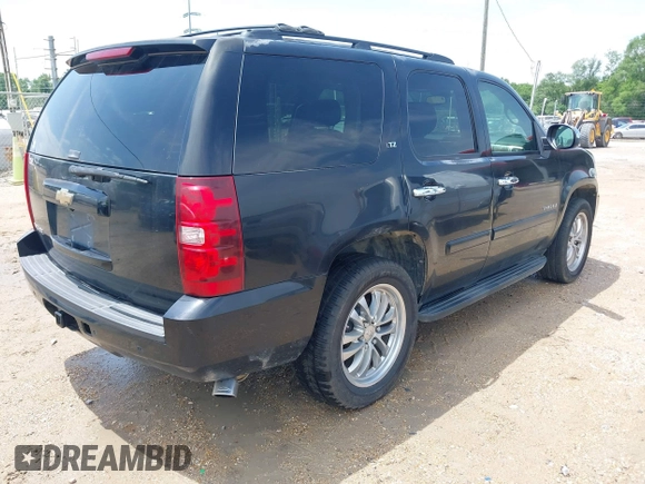 2007 Chevrolet Tahoe LT z VIN 1GNFC13J47J380225, wystawiony jako IAAI lot #42098510 z przebiegiem 248 352 mil mil oraz . Historia ofert i sprzedaży dostępna na DreamBid. Obrazek 4.