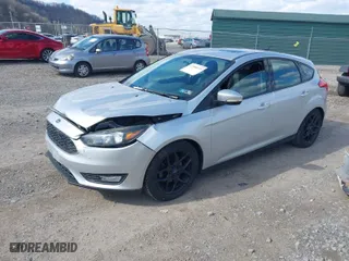 2016 Ford Focus SE with VIN 1FADP3K26GL321391, listed as a IAAI auction lot 41988249 with 82,222 mi miles. Bid and sale history available at carsss.com. Image 2.