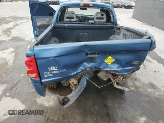2005 Dodge Dakota SLT with VIN 1D7HE48N05S101536, listed as a Copart auction lot 43362215 with 174,689 mi miles and Salvage Title. Bid and sale history available at DreamBid. Image 6.
