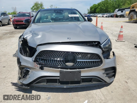 2022 Mercedes-Benz E 450 z VIN W1KZF5KB3NB079182, wystawiony jako Copart lot #56232375 z przebiegiem 15 730 mil mil oraz Szkoda całkowita • Salvage title. Historia ofert i sprzedaży dostępna na DreamBid. Obrazek 5.