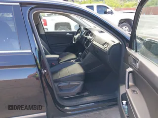 2018 Volkswagen Tiguan SEL z VIN 3VV2B7AXXJM145781, wystawiony jako IAAI lot #42273176 z przebiegiem 86 610 mil mil oraz . Historia ofert i sprzedaży dostępna na DreamBid. Obrazek 5.