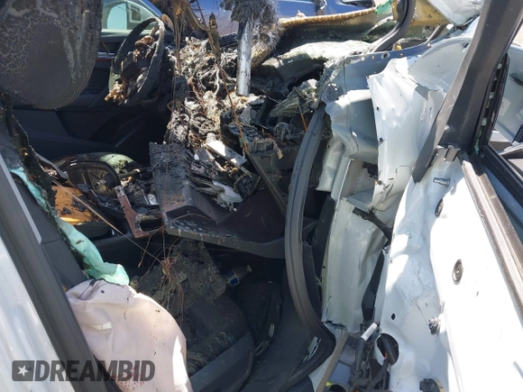 2021 Audi Q5 Premium z VIN WA1AAAFY5M2110311, wystawiony jako IAAI lot #42154914 z przebiegiem Nie podano mil oraz . Historia ofert i sprzedaży dostępna na DreamBid. Obrazek 5.