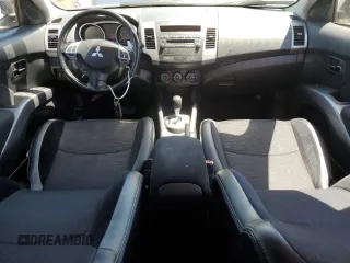 2012 Mitsubishi Outlander SE z VIN JA4AS3AW9CU031502, wystawiony jako Copart lot #57975515 z przebiegiem 115 602 mil mil oraz Tytuł czysty. Historia ofert i sprzedaży dostępna na DreamBid. Obrazek 8.