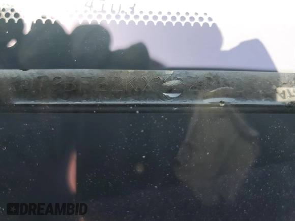 1999 Toyota Camry LE z VIN JT2BF22KXX0230830, wystawiony jako Copart lot #52253985 z przebiegiem 151 758 mil mil oraz Szkoda całkowita • Salvage title. Historia ofert i sprzedaży dostępna na DreamBid. Obrazek 12.