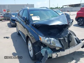 2010 Lexus RX 350 z VIN 2T2ZK1BA5AC028134, wystawiony jako IAAI lot #42270952 z przebiegiem Nie podano mil oraz . Historia ofert i sprzedaży dostępna na DreamBid. Obrazek 18.