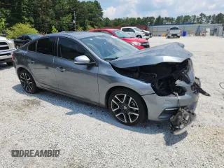 2017 Volvo S60 Dynamic with VIN YV126MFL3H2430812, listed as a Copart auction lot 62314705 with 100,582 mi miles and Clean title. Bid and sale history available at DreamBid. Image 4.