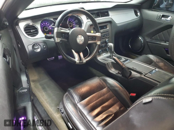 2014 Ford Mustang V6 with VIN 1ZVBP8AM0E5232495, listed as a Copart auction lot 41481245 with 118,917 mi miles and Salvage Title. Bid and sale history available at DreamBid. Image 8.