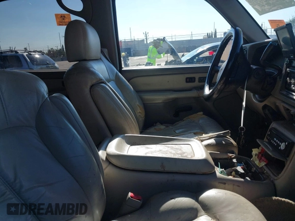 2002 Chevrolet Tahoe Z71 with VIN 1GNEK13TX2R324834, listed as a IAAI auction lot 41298063 with 1 mi miles. Bid and sale history available at carsss.com. Image 5.