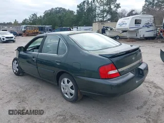 2001 Nissan Altima GXE with VIN 1N4DL01D81C149403, listed as a IAAI auction lot 41619291 with 317,984 mi miles. Bid and sale history available at carsss.com. Image 3.