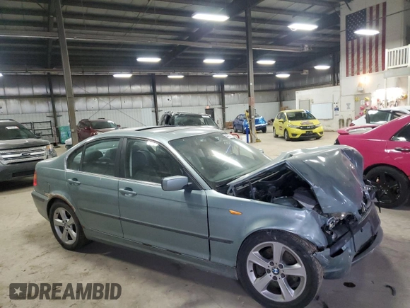 2004 BMW 3 Series 330xi with VIN WBAEW53404PN36084, listed as a Copart auction lot 44697235 with 0 mi miles and Salvage Title. Bid and sale history available at carsss.com. Image 4.