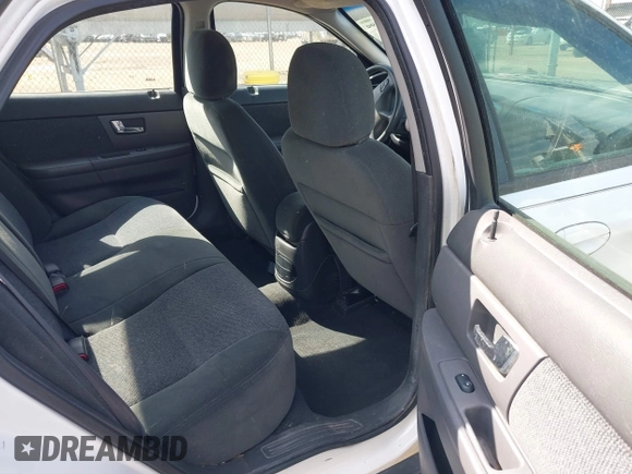 2000 Ford Taurus SES with VIN 1FAFP55U7YA101238, listed as a IAAI auction lot 42016499 with 155,345 mi miles and . Bid and sale history available at DreamBid. Image 8.
