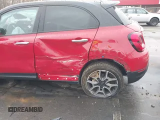 2021 FIAT 500X Trekking z VIN ZFBNF3B17MP944728, wystawiony jako IAAI lot #41460442 z przebiegiem 27 574 mil mil oraz . Historia ofert i sprzedaży dostępna na DreamBid. Obrazek 19.