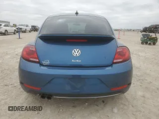 2018 Volkswagen Beetle SE with VIN 3VWJD7AT4JM701629, listed as a Copart auction lot 44394785 with 181,452 mi miles and Salvage Title. Bid and sale history available at carsss.com. Image 6.