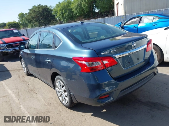 2017 Nissan Sentra S z VIN 3N1AB7AP3HY240179, wystawiony jako IAAI lot #42391806 z przebiegiem 91 939 mil mil oraz . Historia ofert i sprzedaży dostępna na DreamBid. Obrazek 3.