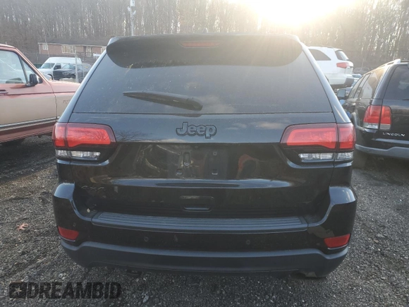 2019 Jeep Grand Cherokee Upland with VIN 1C4RJFAG2KC596023, listed as a Copart auction lot 82231794 with 0 mi miles and Salvage Title. Bid and sale history available at carsss.com. Image 6.