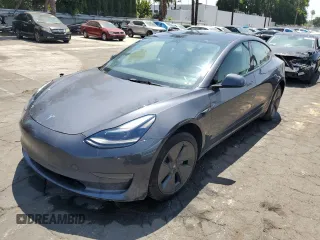 2023 Tesla Model 3 z VIN 5YJ3E1EA8PF431008, wystawiony jako Copart lot #58307755 z przebiegiem 19 585 mil mil oraz Czysty tytuł • Clean title. Historia ofert i sprzedaży dostępna na DreamBid. Obrazek 1.