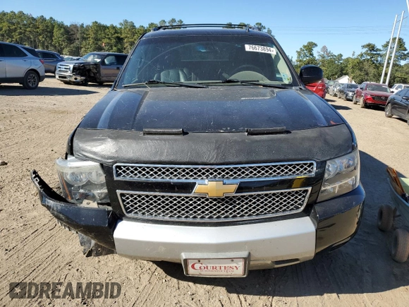 2013 Chevrolet Avalanche LT with VIN 3GNTKFE79DG184119, listed as a Copart auction lot 76673894 with 135,700 mi miles and Salvage Title. Bid and sale history available at DreamBid. Image 5.
