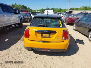 2016 MINI Hardtop 4 Door with VIN WMWXU1C58G2D08712, listed as a IAAI auction lot 42038278 with 96,874 mi miles and . Bid and sale history available at DreamBid. Image 16.