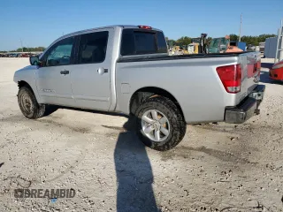 2013 Nissan Titan S with VIN 1N6AA0EJXDN302842, listed as a Copart auction lot 82298164 with 137,526 mi miles and Salvage Title. Bid and sale history available at carsss.com. Image 2.