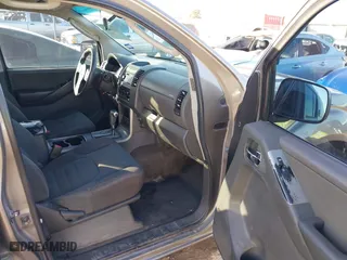 2006 Nissan Pathfinder SE with VIN 5N1AR18U36C684150, listed as a IAAI auction lot 41201933 with 146,494 mi miles. Bid and sale history available at carsss.com. Image 5.