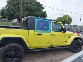2023 Jeep Gladiator Sport S with VIN 1C6HJTAG1PL576760, listed as a IAAI auction lot 42106618 with 24,738 mi miles and . Bid and sale history available at DreamBid. Image 13.