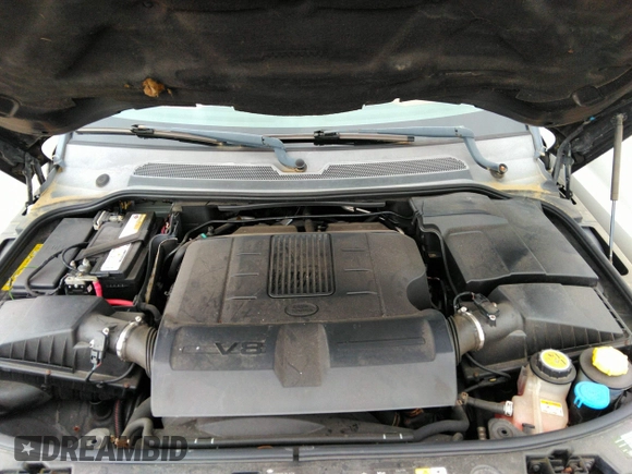 2011 Land Rover Range Rover Sport HSE Lux with VIN SALSK2D43BA270177, listed as a IAAI auction lot 42201241 with Not Provided miles and . Bid and sale history available at DreamBid. Image 10.