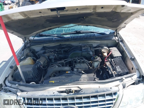 2004 Ford Explorer XLT z VIN 1FMZU73K74UB13312, wystawiony jako IAAI lot #42734477 z przebiegiem Nie podano mil oraz . Historia ofert i sprzedaży dostępna na DreamBid. Obrazek 10.
