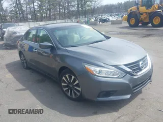 2017 Nissan Altima SV with VIN 1N4AL3AP8HC186315, listed as a IAAI auction lot 41967623 with 89,199 mi miles and . Bid and sale history available at carsss.com. Image 1.