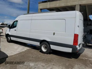 2020 Freightliner Sprinter z VIN W2Y8ED3Y8LP308878, wystawiony jako Copart lot #72096614 z przebiegiem 85 718 mil mil oraz Tytuł czysty. Historia ofert i sprzedaży dostępna na DreamBid. Obrazek 2.