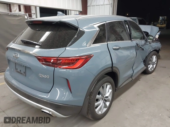 2022 Infiniti QX50 Essential with VIN 3PCAJ5CB6NF121488, listed as a IAAI auction lot 42043828 with 17,762 mi miles and . Bid and sale history available at DreamBid. Image 4.