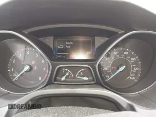2017 Ford Focus SE with VIN 1FADP3F28HL300618, listed as a IAAI auction lot 41856517 with 35,491 mi miles. Bid and sale history available at carsss.com. Image 7.